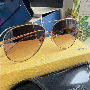 Unsiex Fendi Aviator Sunglasses